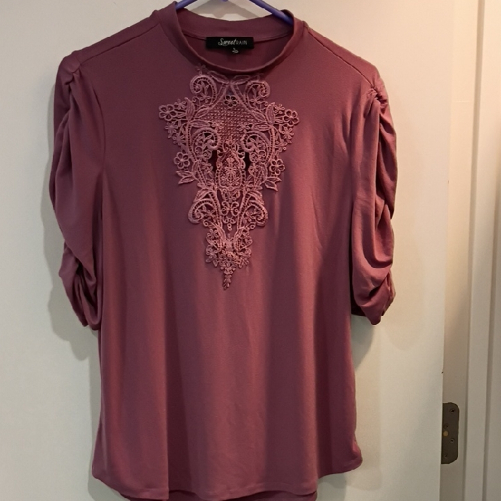 Sweet Rain Mauve Lace Accent Blouse